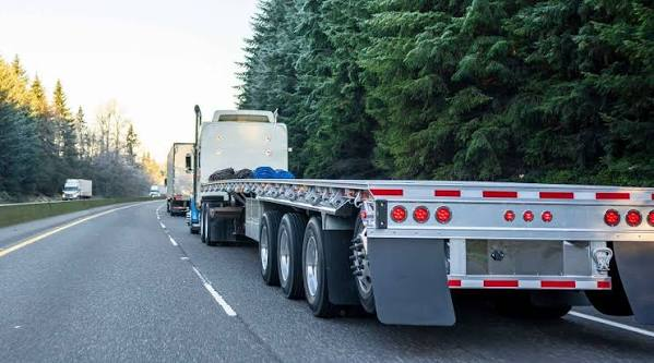 Flatbed trucking